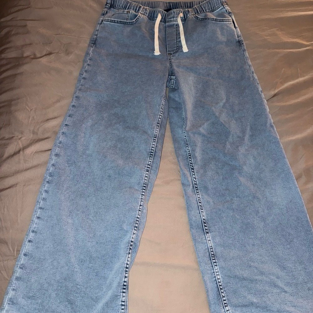 GAP Relaxed Fit Light Blue Jeans